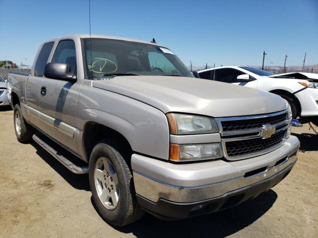 CHEVROLET SILVERADO 2006 with VIN 1GCEC19T76Z202175 - Photo from auction