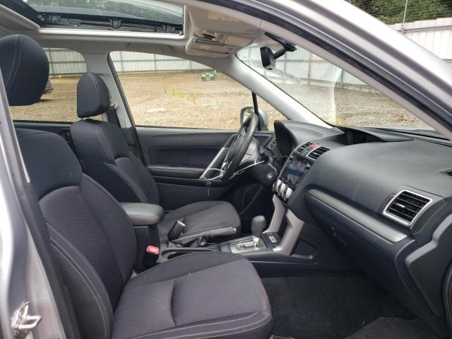 Photo 5 from auction – 2017 SUBARU FORESTER 2 with VIN JF2SJAEC7HH571367