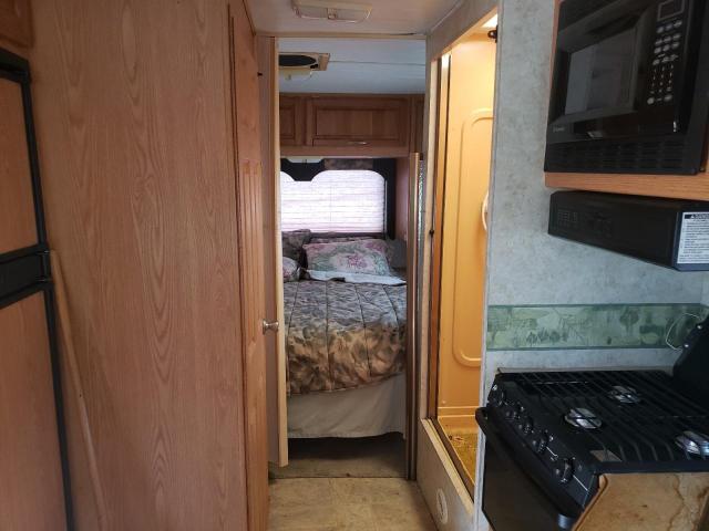 Photo 6 from auction – 2005 FOUR MOTORHOME with VIN 1FDXE45S35HA05179