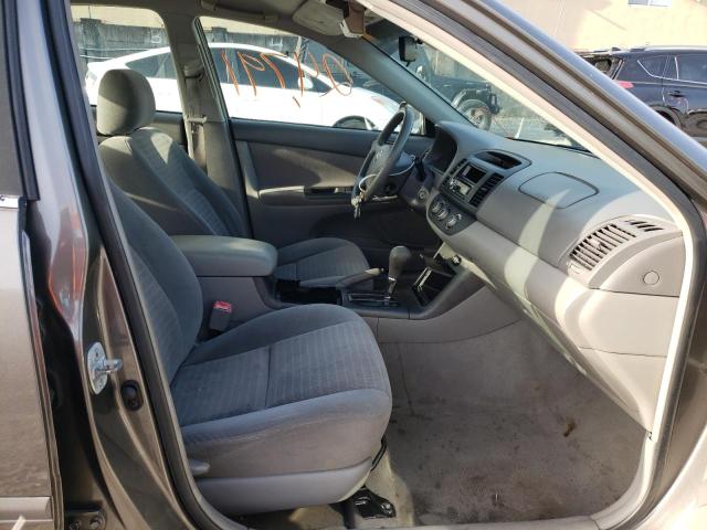 Photo 5 from auction – 2005 TOYOTA CAMRY LE with VIN 4T1BE32K15U512713