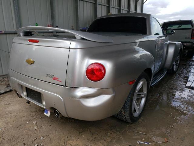 Photo 4 from auction – 2004 CHEVROLET SSR with VIN 1GCES14P84B107627