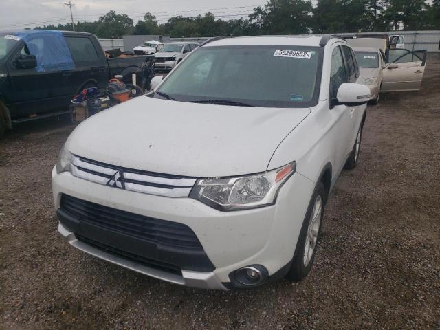 Photo 2 from auction – 2015 MITSUBISHI OUTLANDER with VIN JA4AD3A30FZ010545