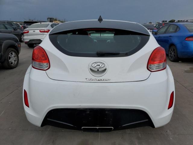 Photo 10 from auction – 2017 HYUNDAI VELOSTER with VIN KMHTC6AD3HU307123