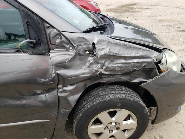 Photo 9 from auction – 2004 TOYOTA SIENNA CE with VIN 5TDZA23C64S061197