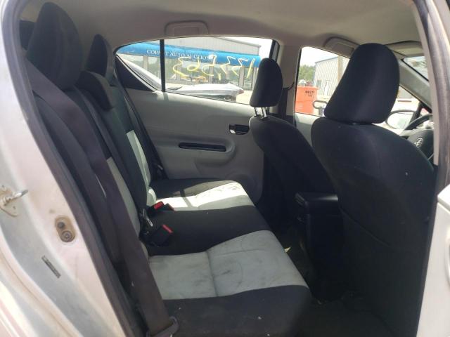 Photo 6 from auction – 2014 TOYOTA PRIUS C with VIN JTDKDTB33E1080370