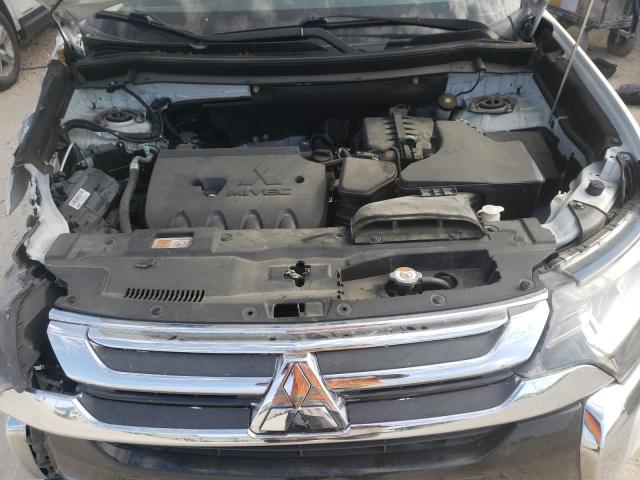 Photo 7 from auction – 2017 MITSUBISHI OUTLANDER with VIN JA4AD3A33HZ034972