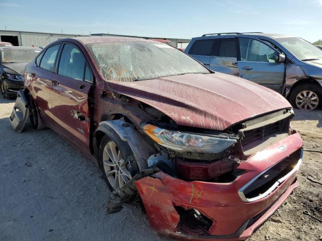 FORD FUSION SE 2019 with VIN 3FA6P0LU0KR256541 - Photo from auction