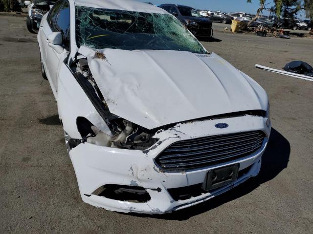Photo 9 from auction – 2016 FORD FUSION SE with VIN 3FA6P0LU0GR175711