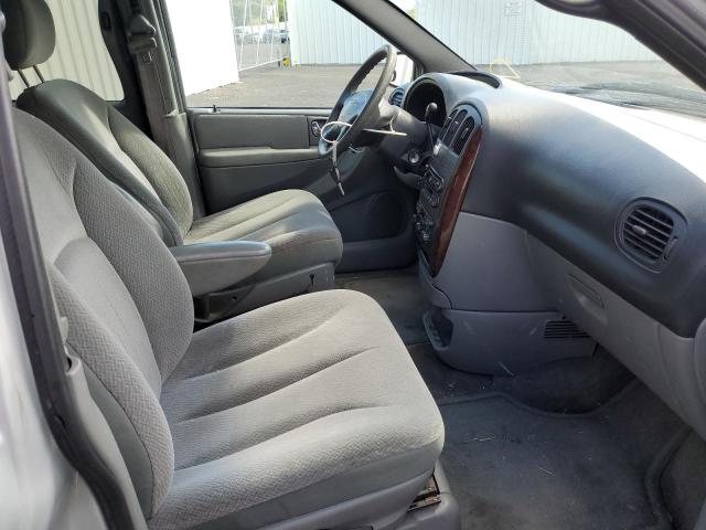 Photo 5 from auction – 2004 CHRYSLER TOWN & COU with VIN 2C4GP44R04R529227