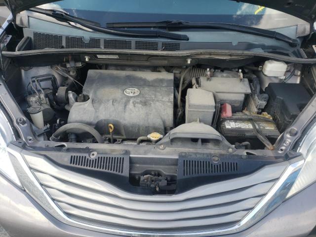 Photo 7 from auction – 2012 TOYOTA SIENNA XLE with VIN 5TDYK3DC8CS179229