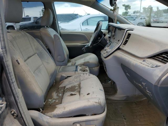 Photo 5 from auction – 2015 TOYOTA SIENNA XLE with VIN 5TDYK3DC0FS570329