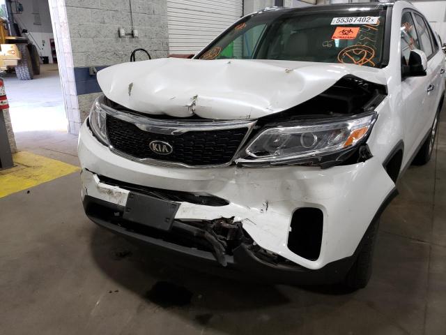 Photo 9 from auction – 2015 KIA SORENTO EX with VIN 5XYKUDA7XFG628604
