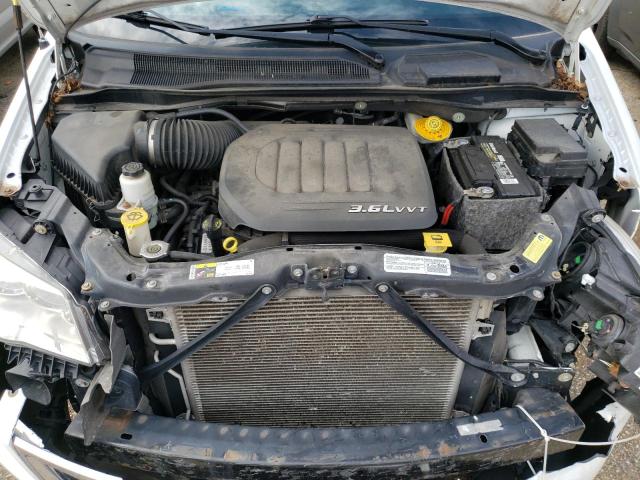 Photo 7 from auction – 2014 CHRYSLER TOWN & COU with VIN 2C4RC1CG3ER454687