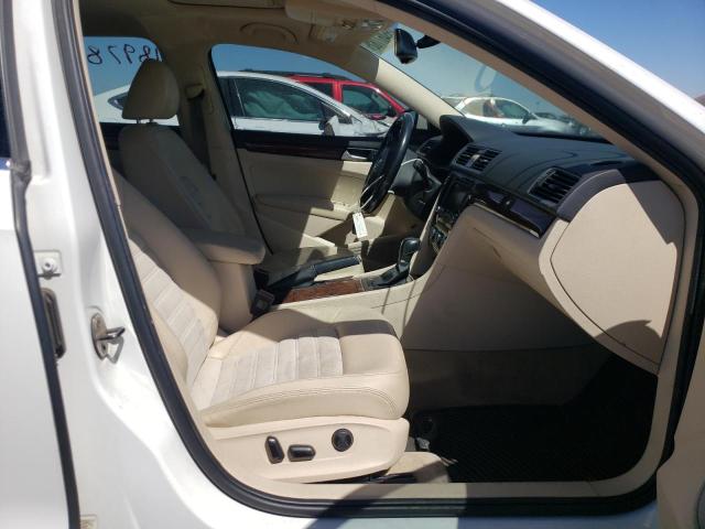 Photo 5 from auction – 2012 VOLKSWAGEN PASSAT SEL with VIN 1VWCP7A30CC077719