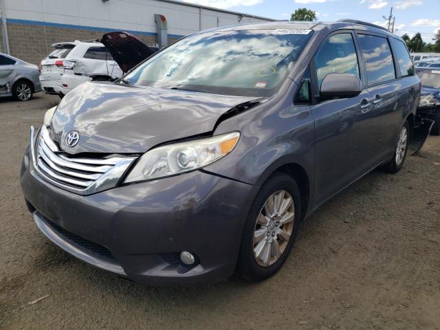 Photo 2 from auction – 2012 TOYOTA SIENNA XLE with VIN 5TDDK3DC2CS033276