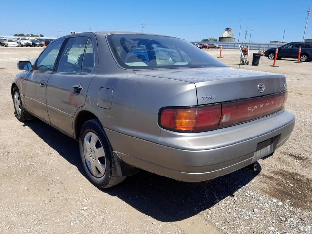 Photo 3 from auction – 1992 TOYOTA CAMRY LE with VIN 4T1VK12E5NU044585
