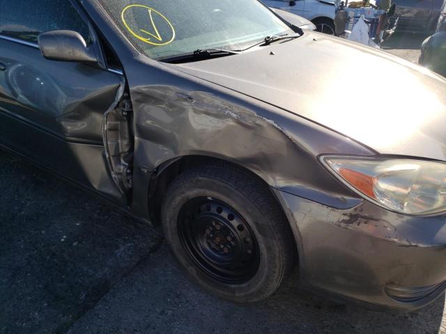 Photo 9 from auction – 2004 TOYOTA CAMRY LE with VIN 4T1BE32K24U818642