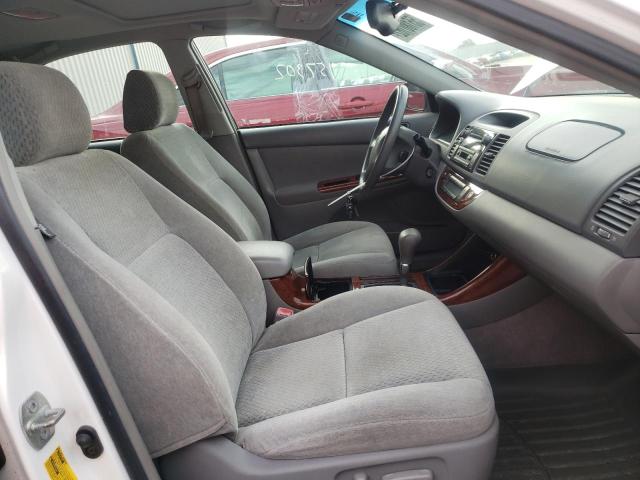 Photo 5 from auction – 2004 TOYOTA CAMRY XLE with VIN 4T1BF30K84U074884