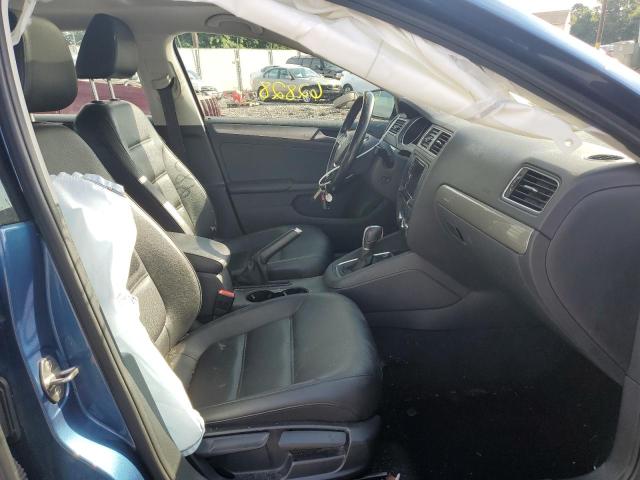 Photo 5 from auction – 2017 VOLKSWAGEN JETTA SE with VIN 3VWDB7AJ8HM414189