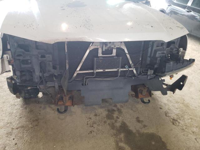 Photo 9 from auction – 2004 CHEVROLET SILVERADO with VIN 2GCEC19T941356926