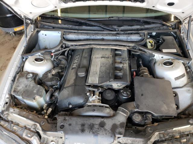 Photo 7 from auction – 2004 BMW 325 I with VIN WBAEV33424KR28147