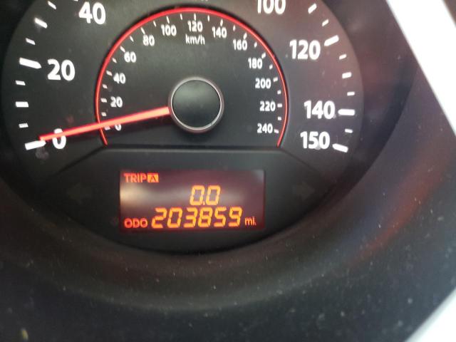 Photo 8 from auction – 2011 KIA SORENTO BA with VIN 5XYKTDA22BG068028