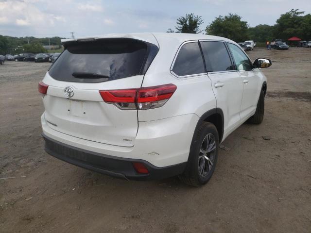 Photo 4 from auction – 2018 TOYOTA HIGHLANDER with VIN 5TDBZRFH4JS833136