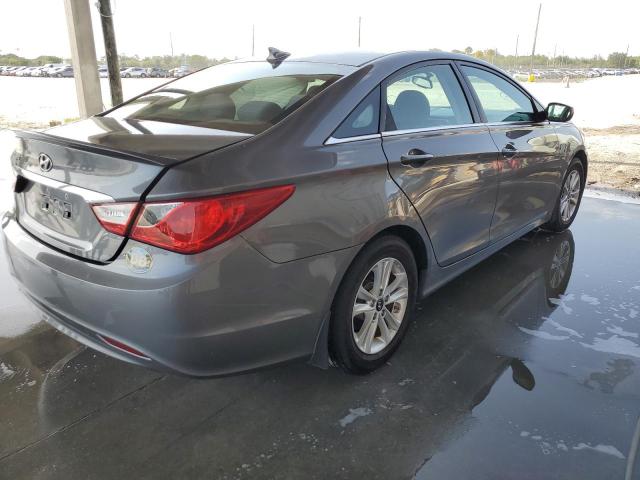 Photo 4 from auction – 2013 HYUNDAI SONATA GLS with VIN 5NPEB4AC7DH746194
