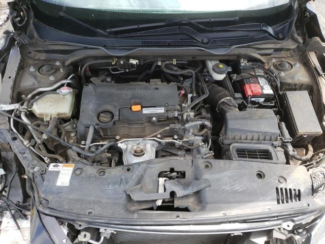 Photo 7 from auction – 2018 HONDA CIVIC LX with VIN 2HGFC2F58JH528903