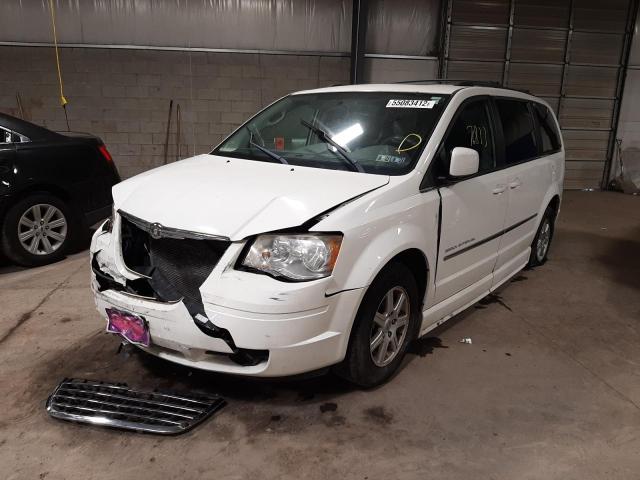 Photo 2 from auction – 2010 CHRYSLER TOWN & COU with VIN 2A4RR5D12AR169998