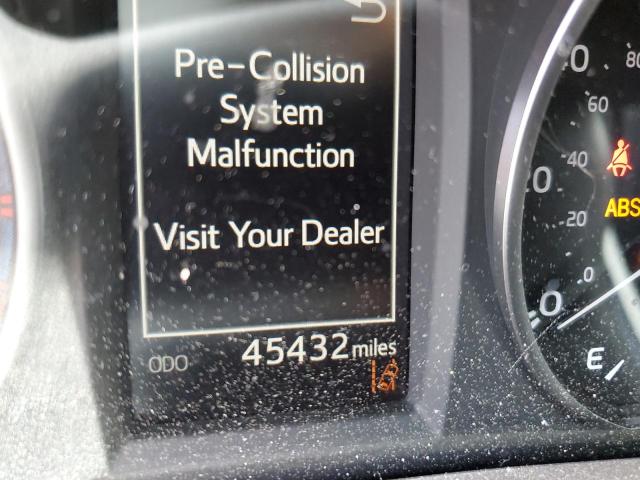 Photo 8 from auction – 2018 TOYOTA RAV4 LE with VIN JTMZFREVXJJ210504