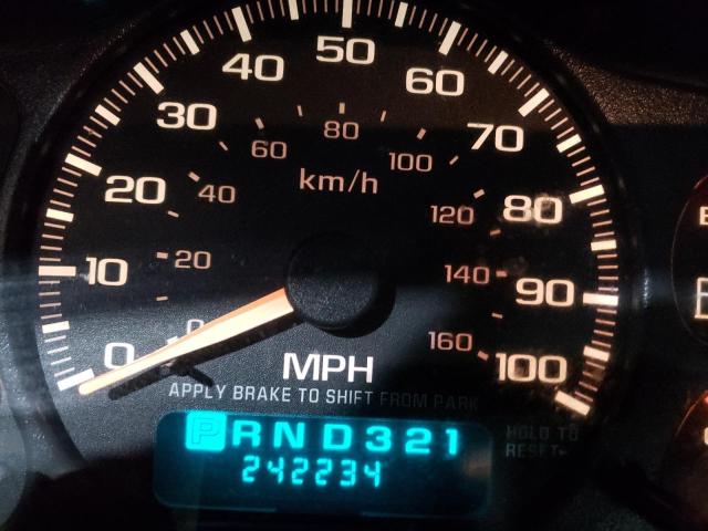 Photo 8 from auction – 2002 CHEVROLET SILVERADO with VIN 1GCEC14W12Z279023