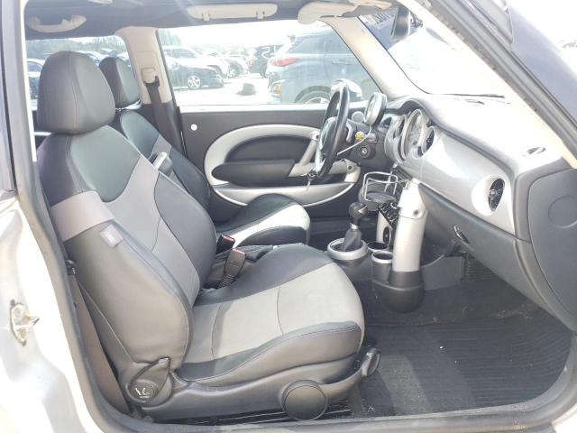 Photo 5 from auction – 2005 MINI COOPER S with VIN WMWRE33545TG96756
