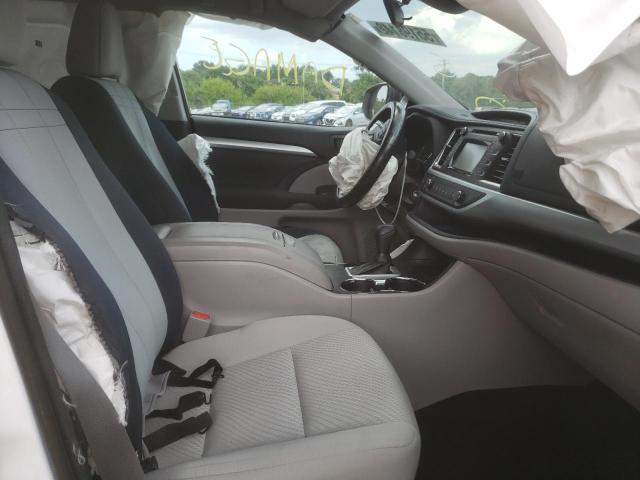 Photo 5 from auction – 2018 TOYOTA HIGHLANDER with VIN 5TDBZRFH4JS833136