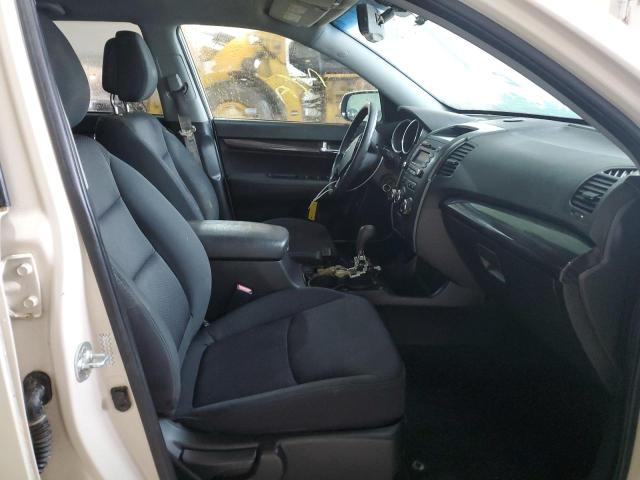Photo 5 from auction – 2011 KIA SORENTO with VIN 5XYKTCA18BG084932