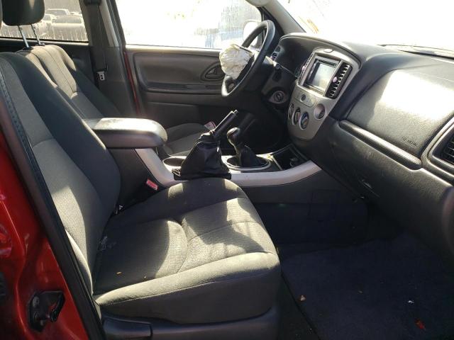 Photo 5 from auction – 2005 MAZDA TRIBUTE I with VIN 4F2YZ02Z25KM24358