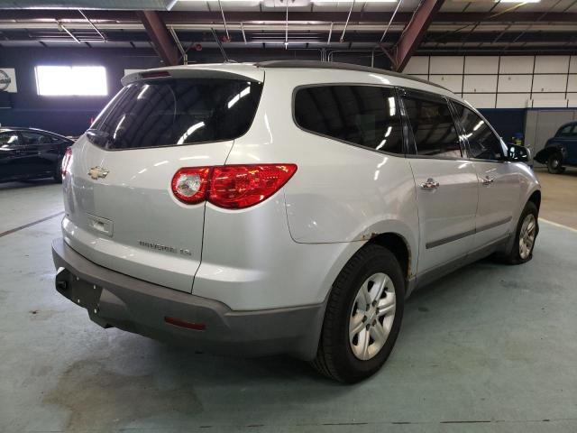 Photo 4 from auction – 2010 CHEVROLET TRAVERSE L with VIN 1GNLVEED6AJ207406