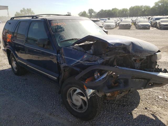 CHEVROLET BLAZER 2001 with VIN 1GNDT13W612206693 - Photo from auction