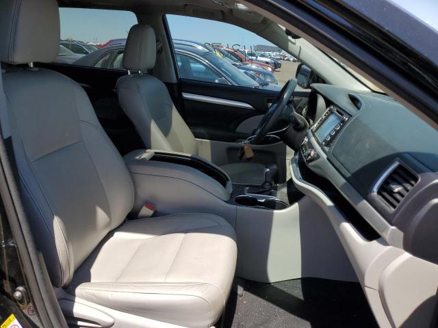 Photo 5 from auction – 2016 TOYOTA HIGHLANDER with VIN 5TDJKRFH8GS316480