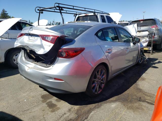 Photo 4 from auction – 2018 MAZDA 3 TOURING with VIN 3MZBN1V32JM205866