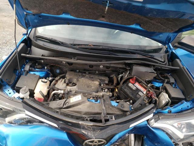 Photo 7 from auction – 2017 TOYOTA RAV4 LE with VIN JTMZFREV6HJ118414