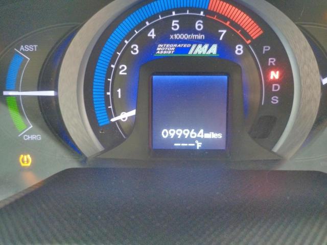 Photo 8 from auction – 2010 HONDA INSIGHT EX with VIN JHMZE2H73AS011293