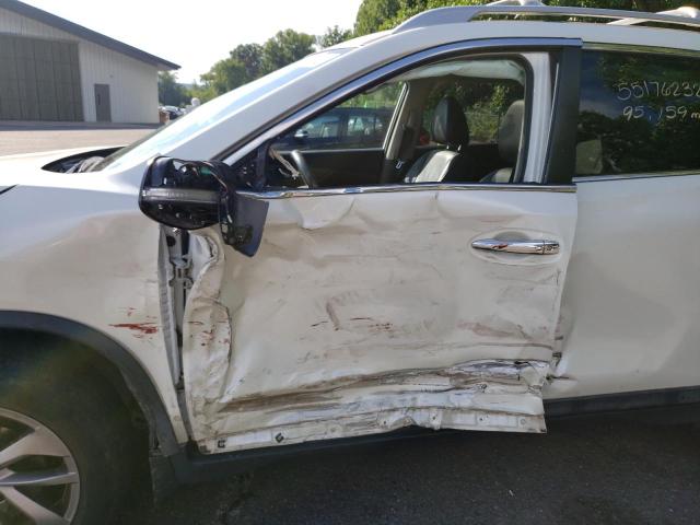 Photo 9 from auction – 2015 NISSAN ROGUE S with VIN 5N1AT2MV2FC778395