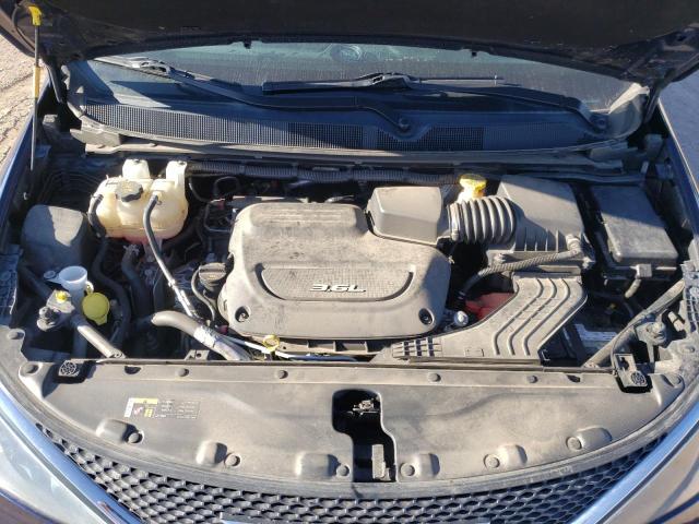 Photo 7 from auction – 2017 CHRYSLER PACIFICA T with VIN 2C4RC1DGXHR565580