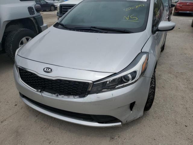 Photo 9 from auction – 2018 KIA FORTE LX with VIN 3KPFK4A74JE238417