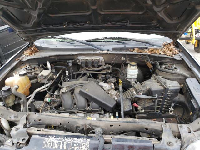 Photo 7 from auction – 2005 FORD ESCAPE LIM with VIN 1FMCU04155KD40725