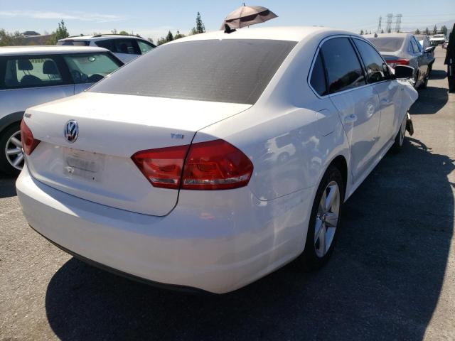 Photo 4 from auction – 2015 VOLKSWAGEN PASSAT S with VIN 1VWAT7A35FC109183