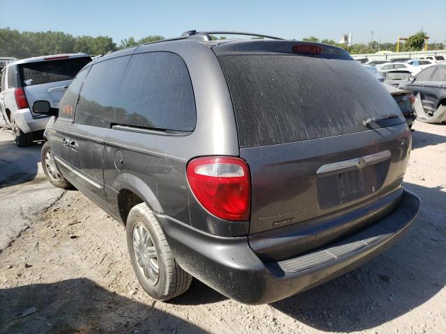 Photo 3 from auction – 2004 CHRYSLER TOWN & COU with VIN 2C4GP54L14R544563