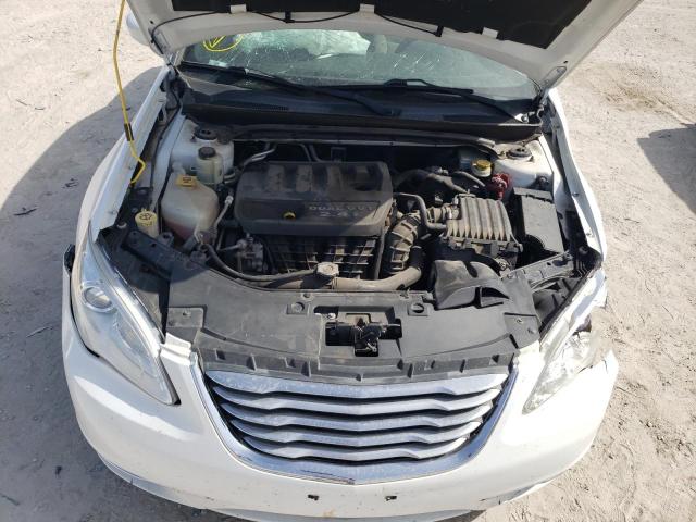 Photo 7 from auction – 2012 CHRYSLER 200 TOURIN with VIN 1C3BCBEB1CN213413
