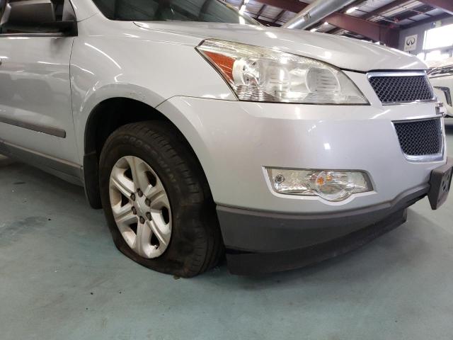 Photo 9 from auction – 2010 CHEVROLET TRAVERSE L with VIN 1GNLVEED6AJ207406